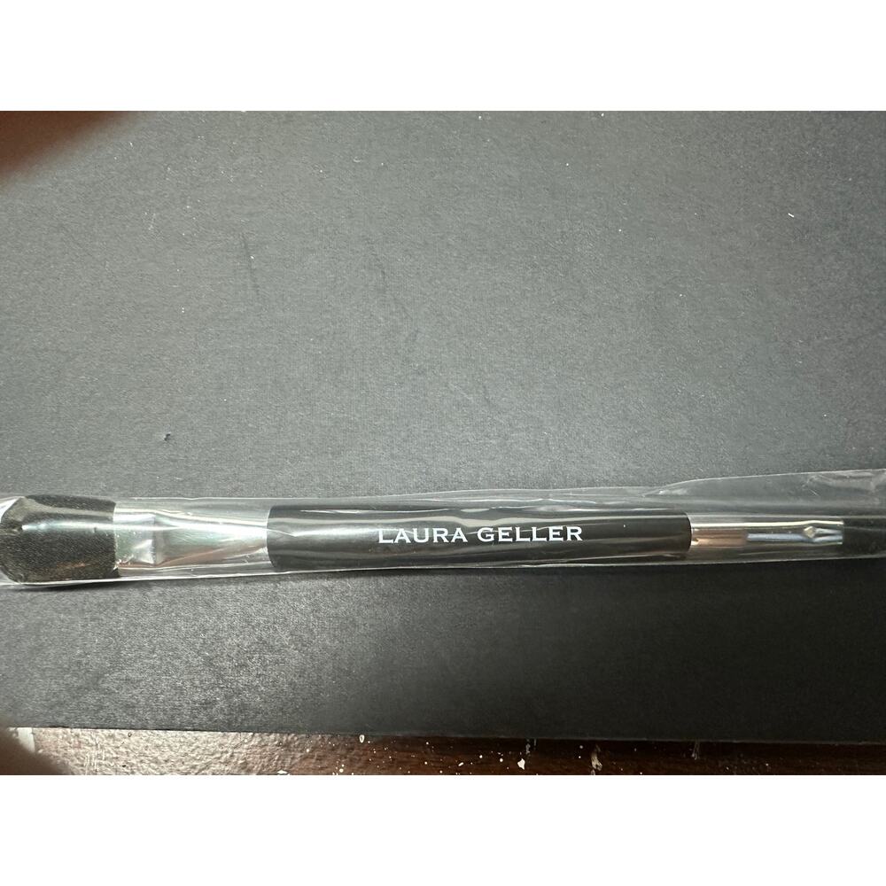 NEW Laura Geller Set 2 brushes Spackle, Baked Highlighter Duo, Bronze-n-Brighten - Picture 7 of 7
